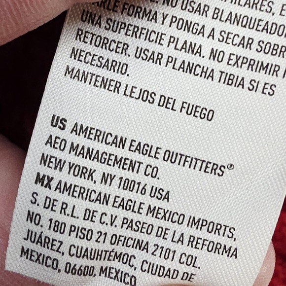 American Eagle Sweater Mens Small Red Patchwork Cable Knit Crewneck Pullover Y2K - Picture 9 of 10